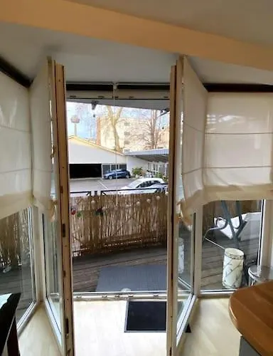 Mit Grossem Balkon Im Belgischen Viertel *