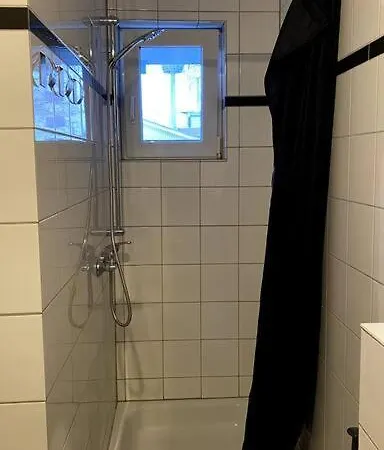 Mit Grossem Balkon Im Belgischen Viertel *